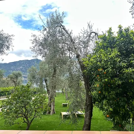 Gasthof Casa Benamati By Kelly Malcesine